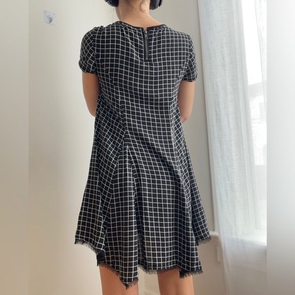 UO Silence + Noise Black & White Grid Dress - Picture 3 of 9